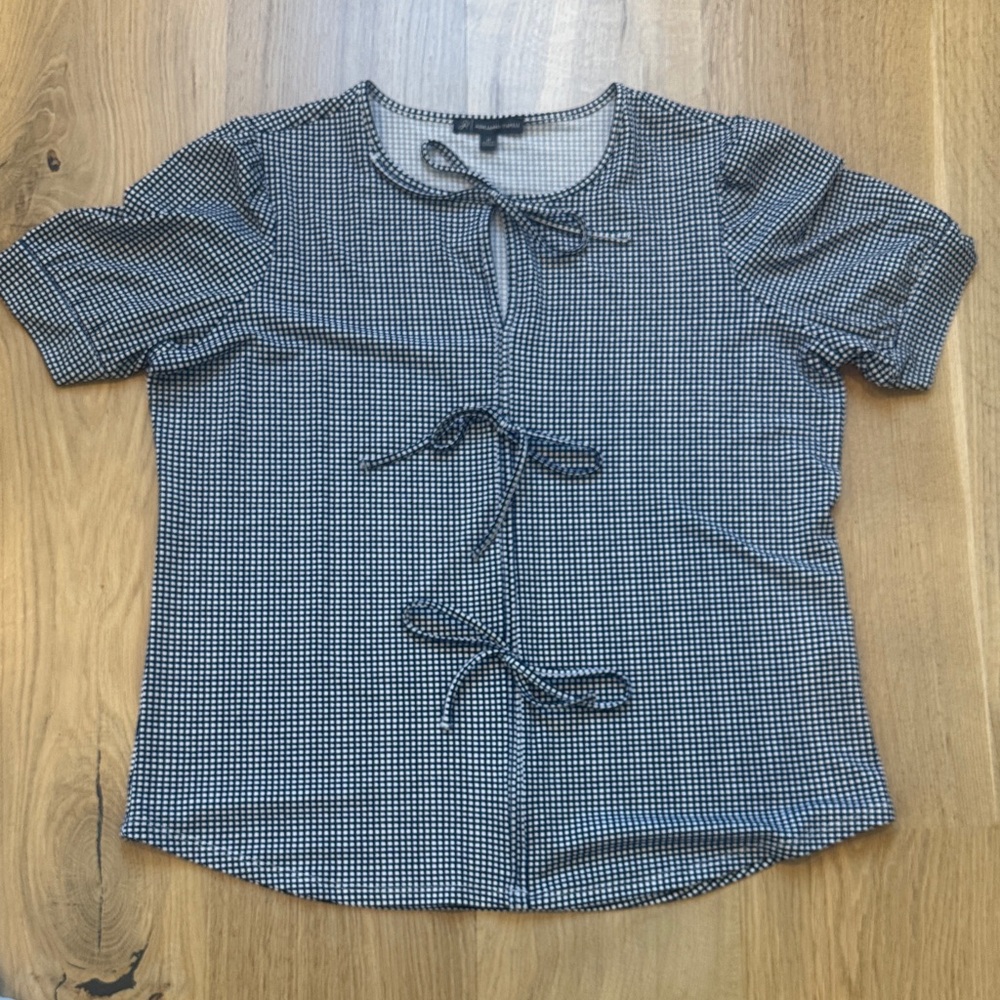Adrianna Papell Navy and White Patterned Front Tie Bow Blouse